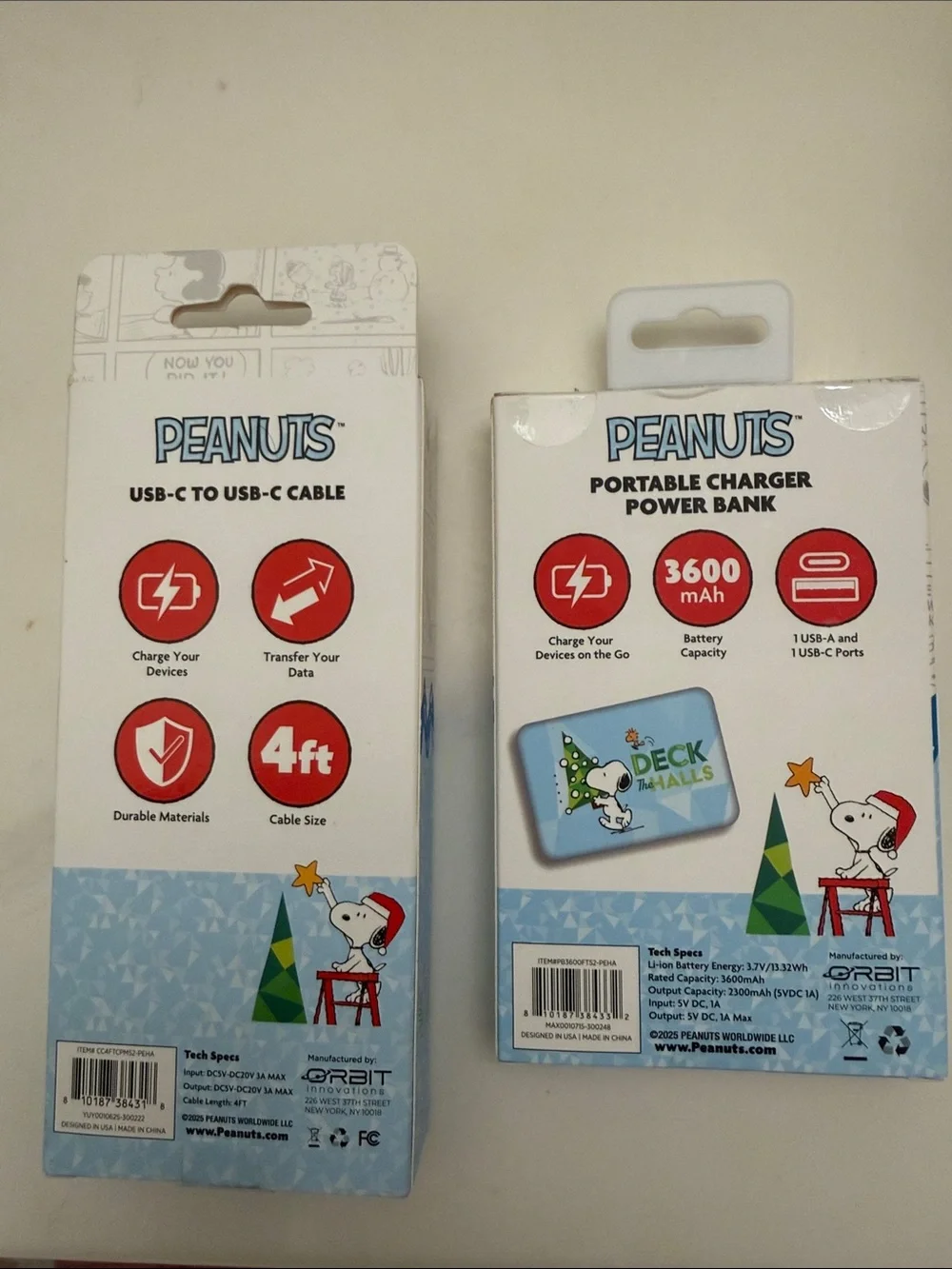 Peanuts Light Blue Power Bank charger & USB-C to USB-C Cable Set with Snoopy Art